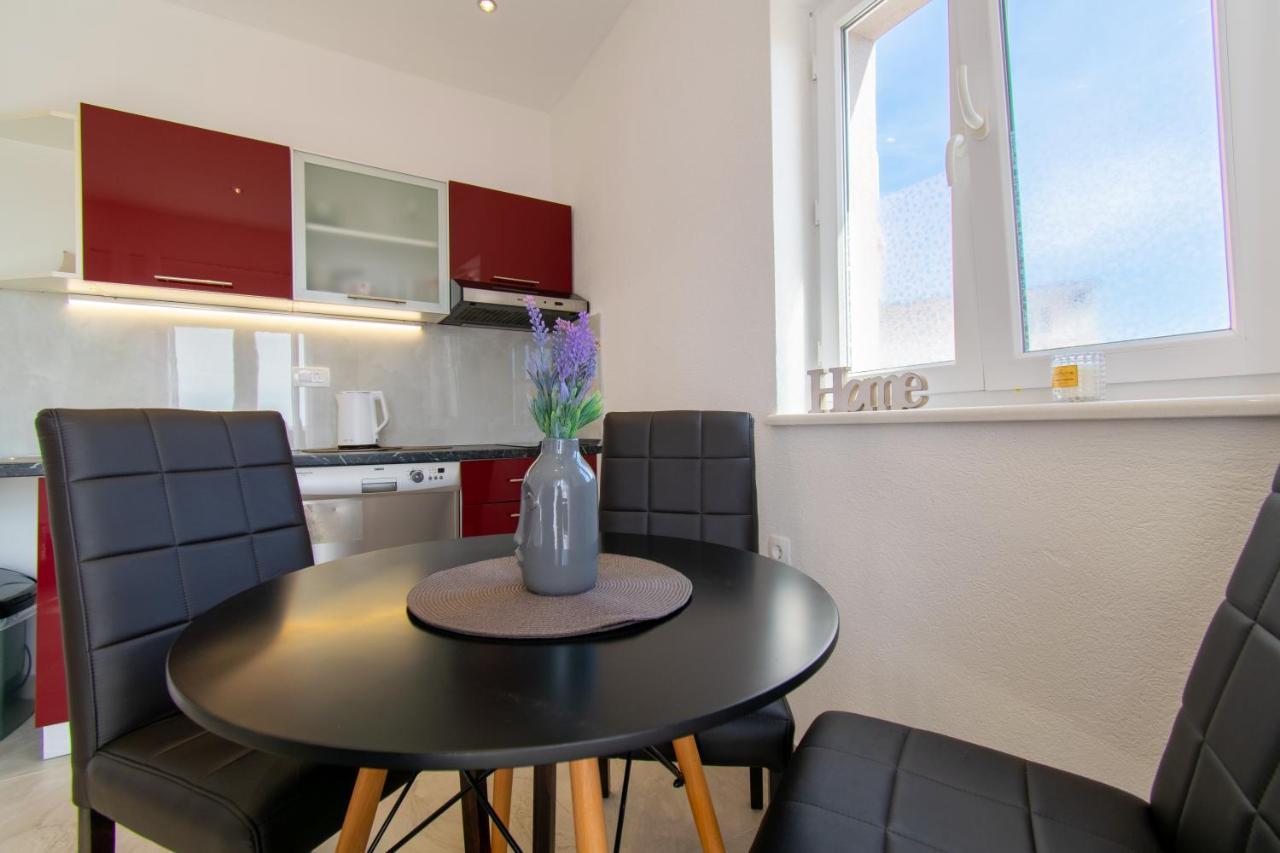Apartmani Lavanda Centar ماكارسكا المظهر الخارجي الصورة