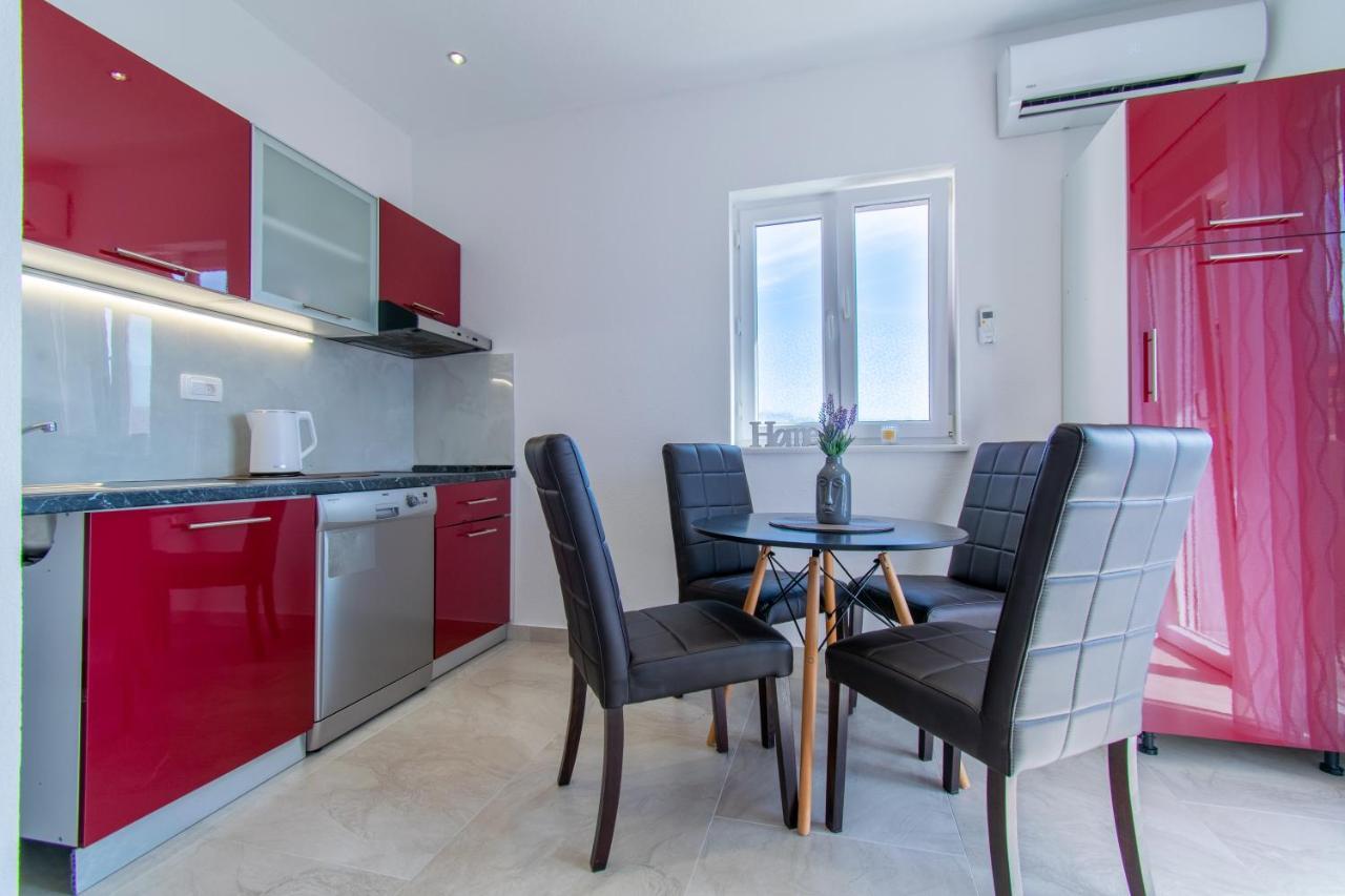 Apartmani Lavanda Centar ماكارسكا المظهر الخارجي الصورة
