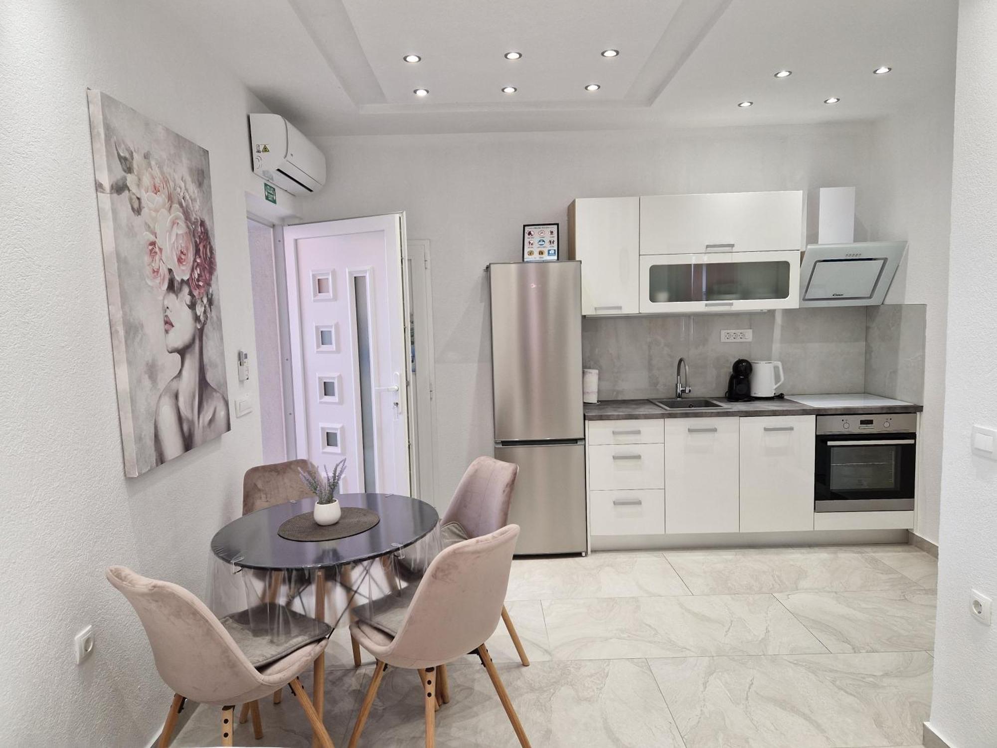 Apartmani Lavanda Centar ماكارسكا المظهر الخارجي الصورة